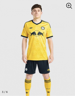 Chris Chris : One for your LUFC album favourites